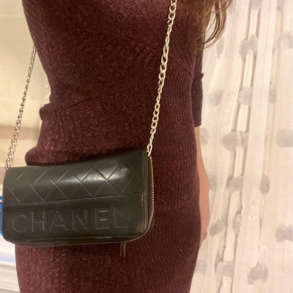 SOLD! CHANEL Authentic Long wallet clutch with chain/insert -Crossbody - Picture 3 of 15